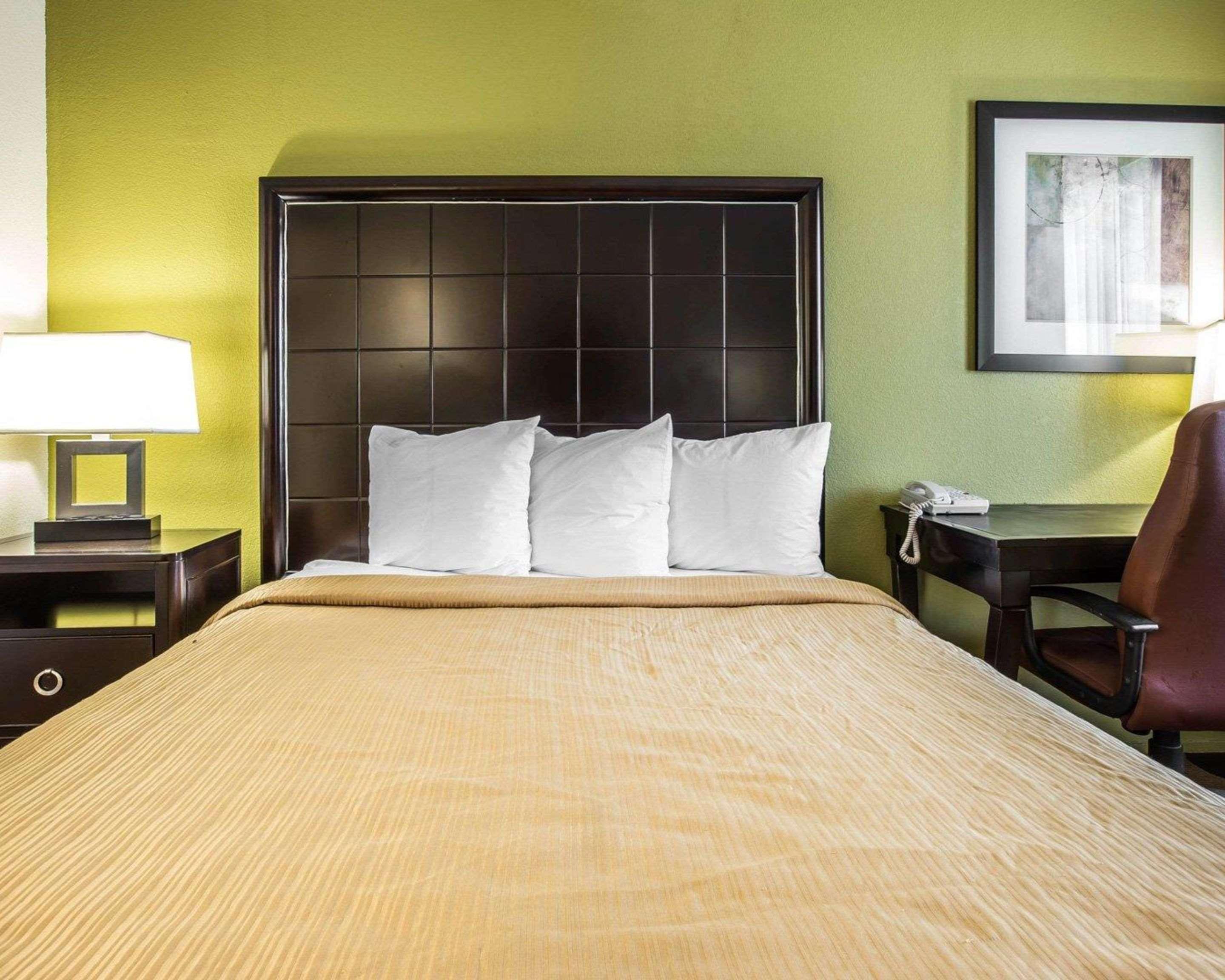 Quality Inn Greenwood Hwy 25 Экстерьер фото