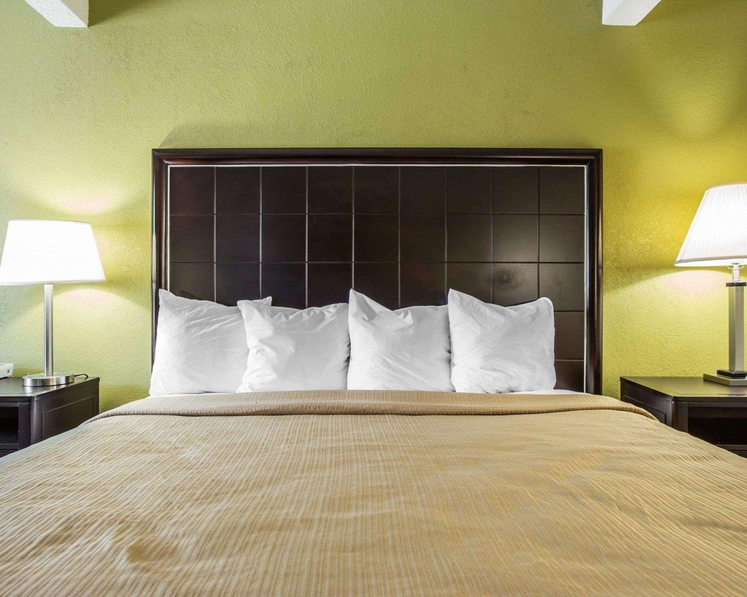 Quality Inn Greenwood Hwy 25 Экстерьер фото