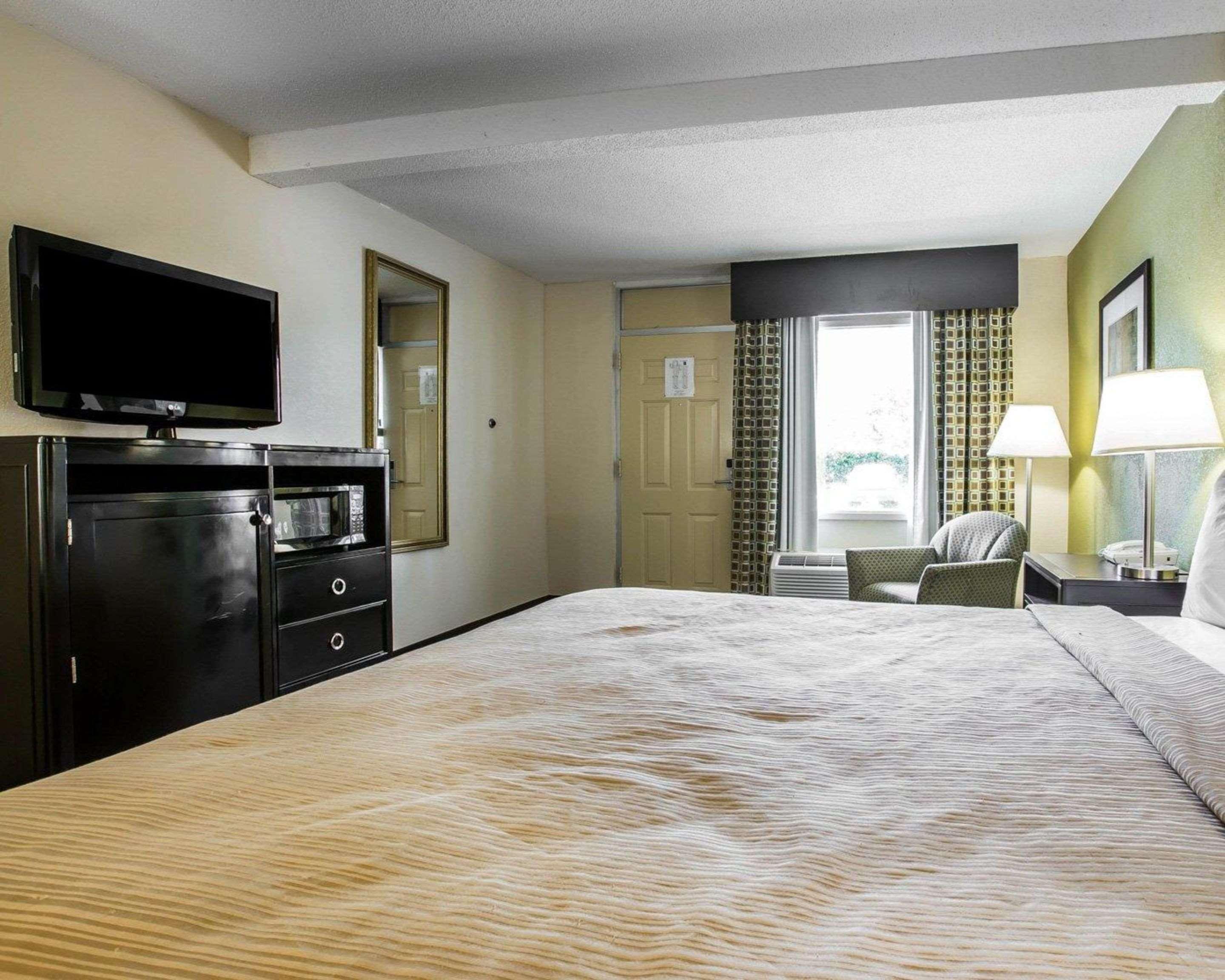 Quality Inn Greenwood Hwy 25 Экстерьер фото